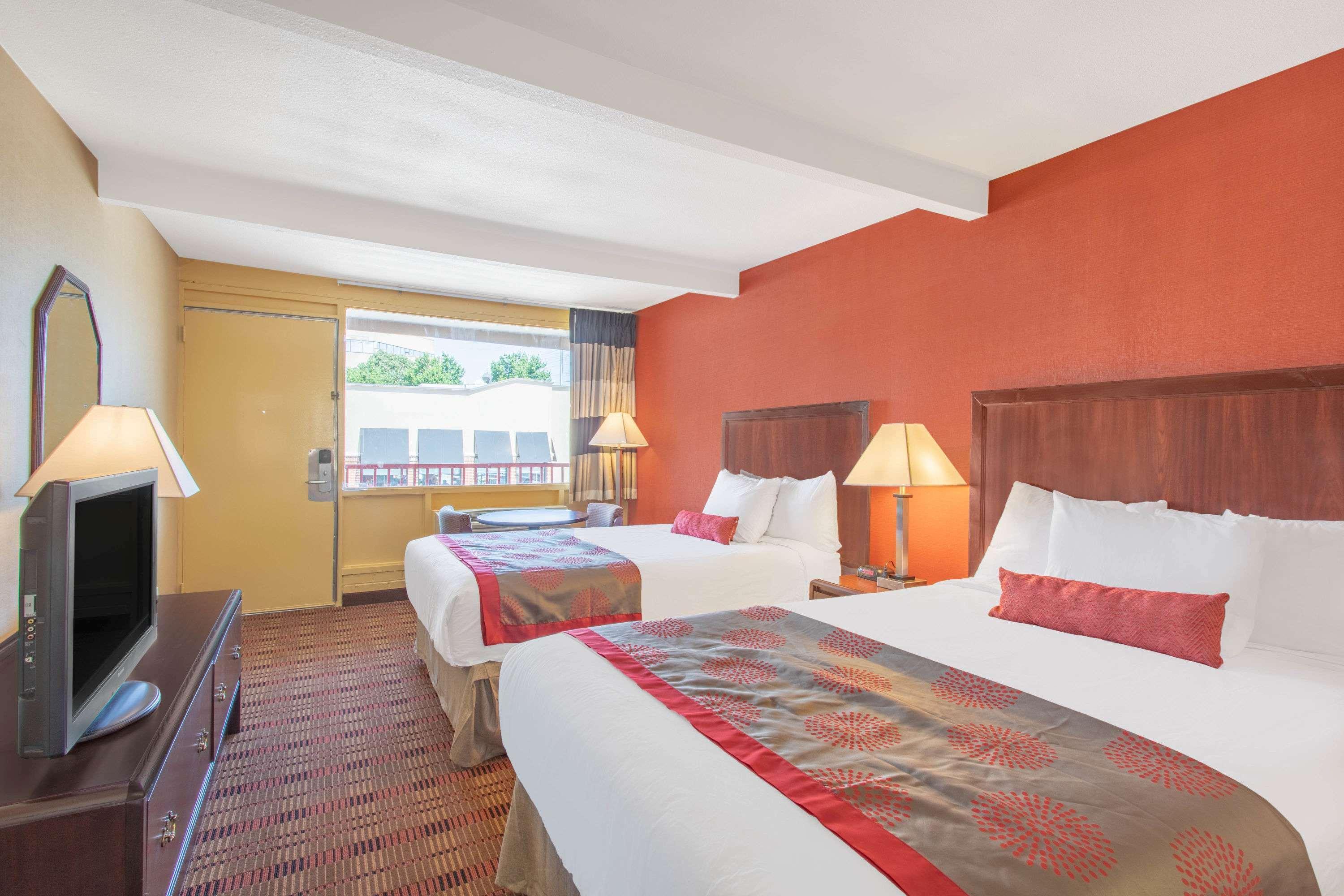 Ramada Limited Cockeysville Экстерьер фото