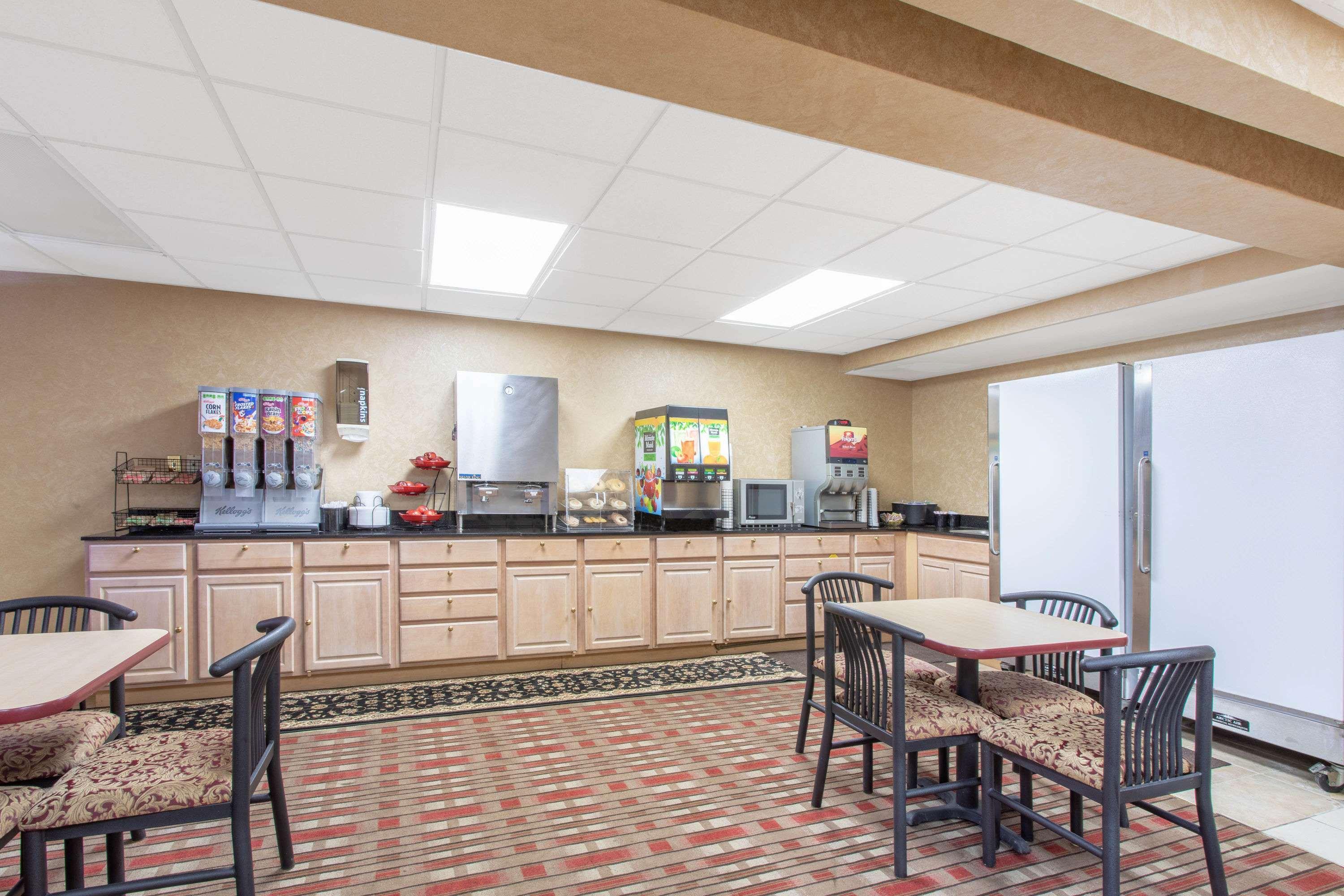 Ramada Limited Cockeysville Экстерьер фото