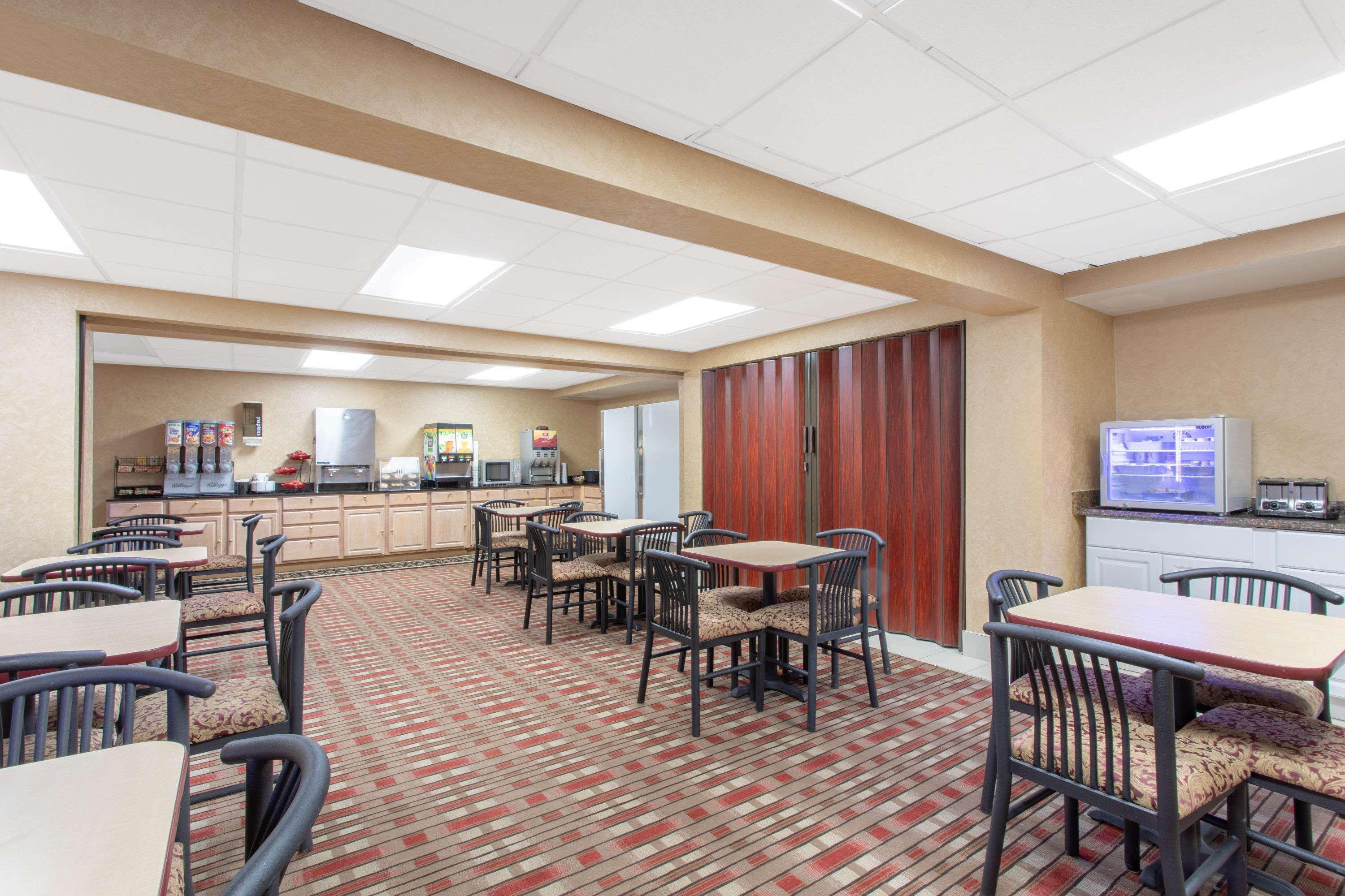 Ramada Limited Cockeysville Экстерьер фото