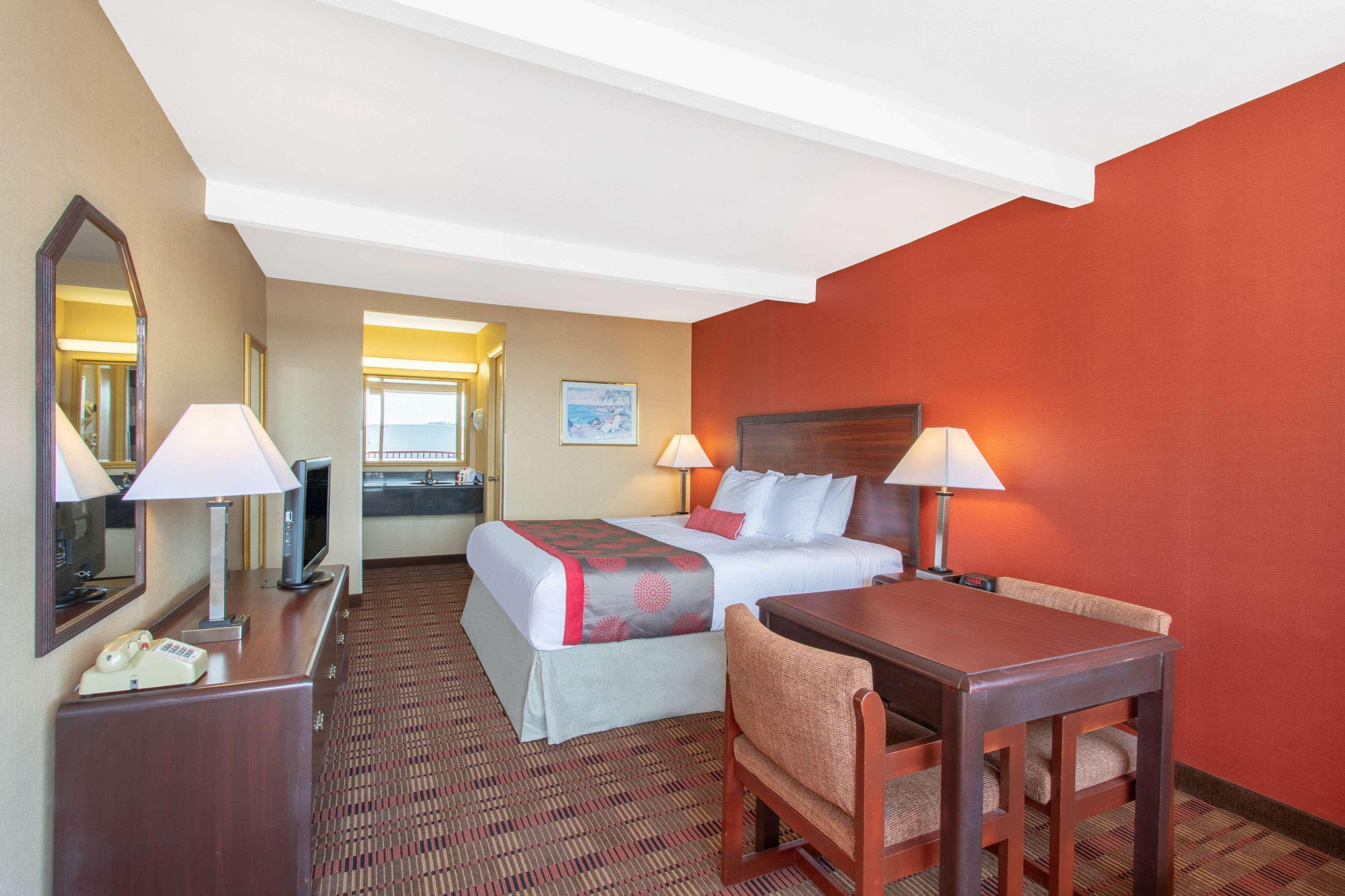 Ramada Limited Cockeysville Экстерьер фото