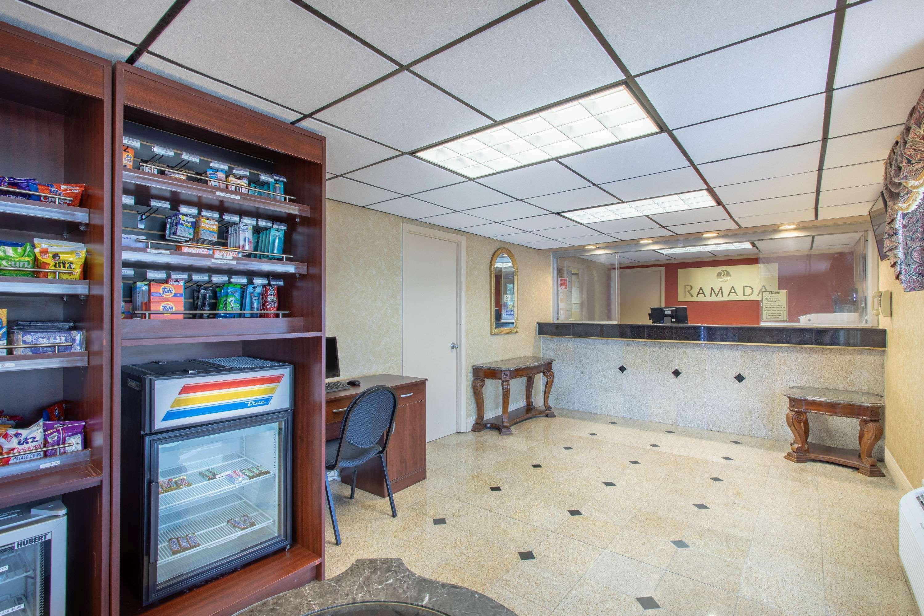 Ramada Limited Cockeysville Экстерьер фото